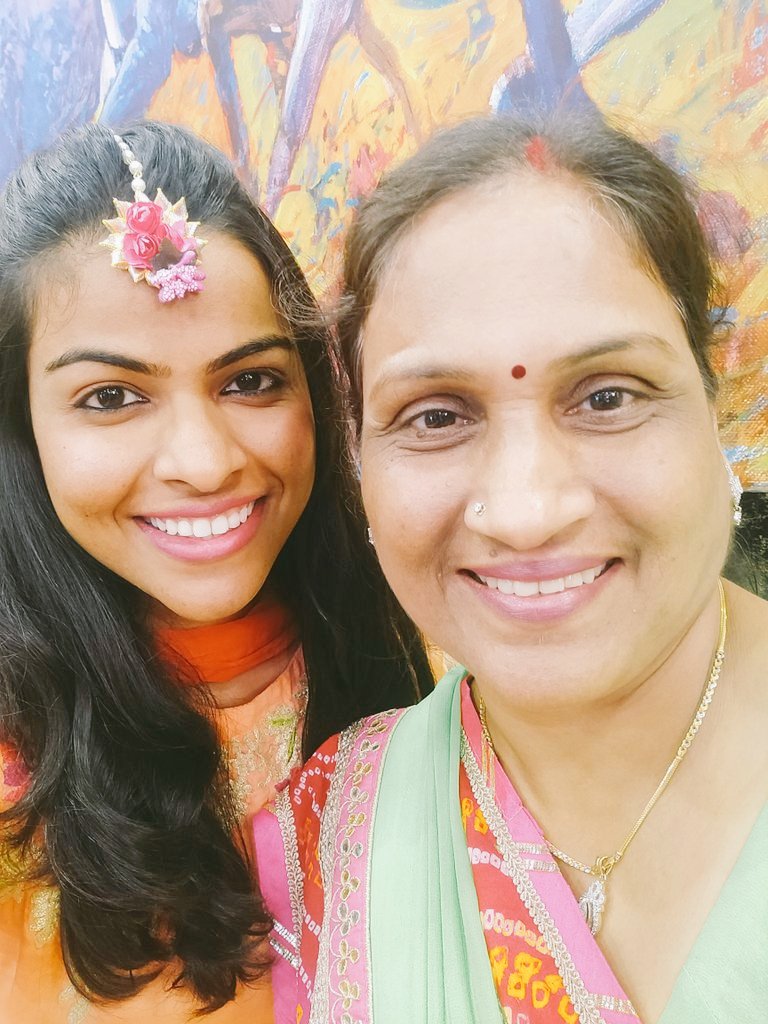 sonali31104's tweet photo. @AvanseEduLoan My mother @girija_jain is a woman who inspires me, cares for me, makes my life better, tolerates me and loves me no matter what!!
Would never miss a chance to celebrate HER ๐
#Myfirstmentor
https://t.co/rhVxHRrdQ0