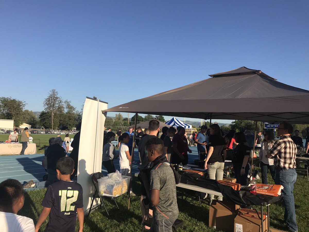 WadeSmithEdD's tweet image. Great turnout at #reachout suicide prevention walk @wwschools tonight. #sourcesofstrength @CCharitiesUSA #hopehelpstrength @WAHIASB