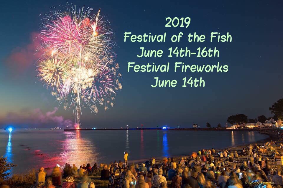 vermilionchambe's tweet photo. Festival of the Fish June 14th-16th downtown Vermilion, OH...Festival Fireworks June 14th. Brought to you by the Vermilion Chamber of Commerce⚓️ 440.967.4477 https://t.co/GecvVEapir