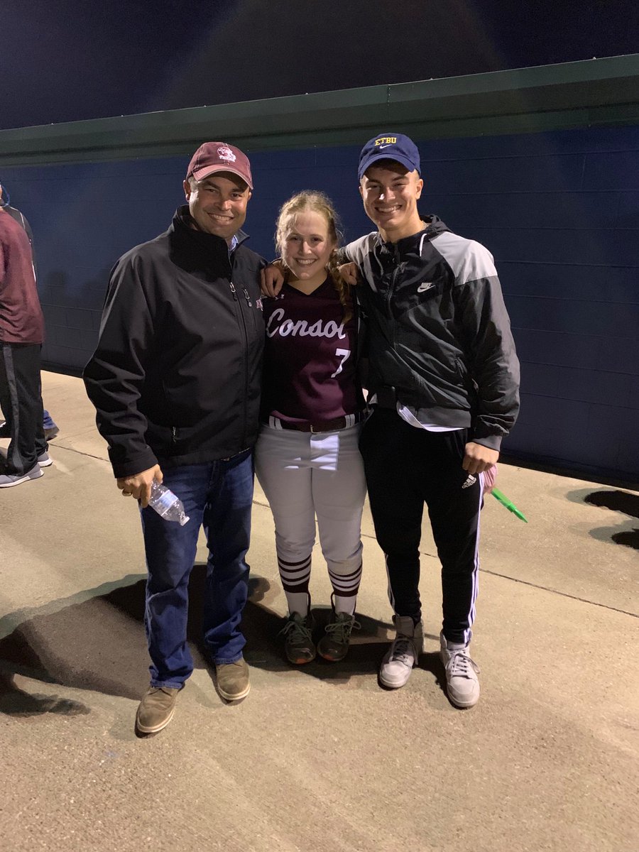 tobysledge24's tweet photo. Proud of @addiewright1206 and the rest of @amc_softball tonight!  Pick up another win tomorrow girls! https://t.co/yge6xb146M
