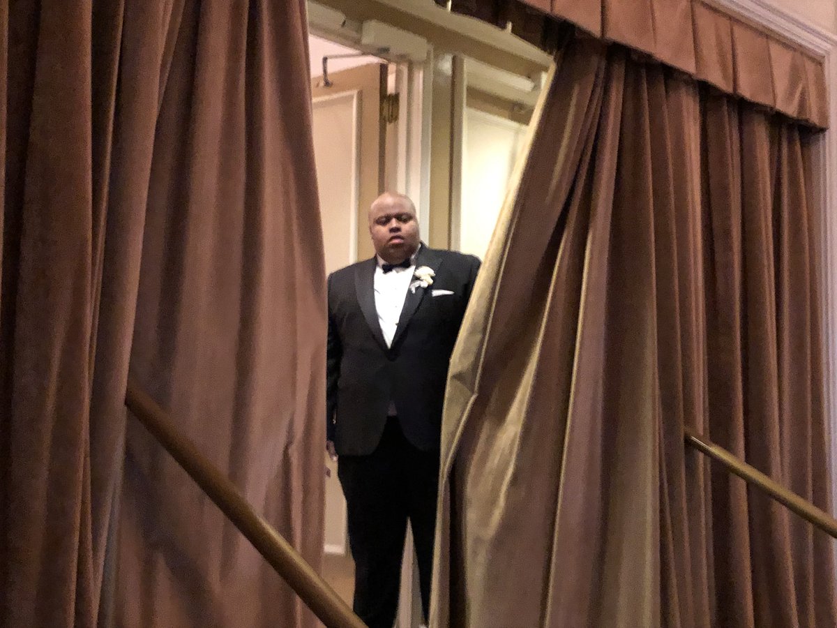 maudlynei's tweet photo. Sights N Scenes at my girl @TarrahCooper and new hubby #JeffWright nuptials @DrakeChicago!
W/ @BurtonABC7/ @ABC7Chicago #RoderickHawkins https://t.co/dDZLyU0IZI