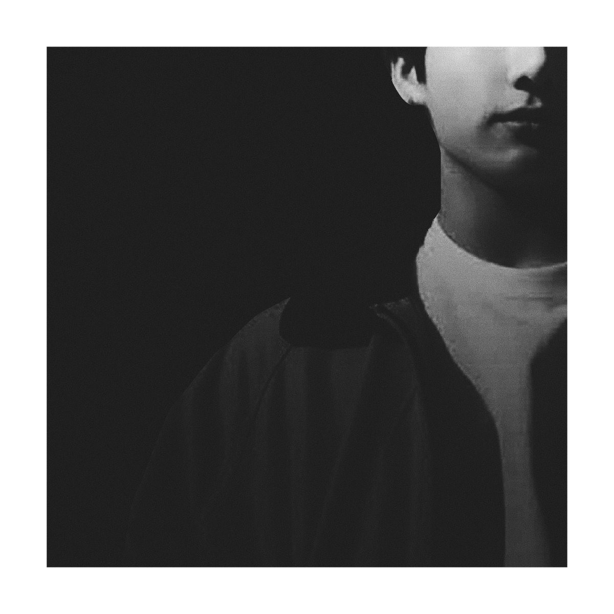 ⠀
⠀ ——— 𝐈𝐈𝐈. 𝐓𝐇𝐄 𝐇𝐄𝐑𝐀𝐋𝐃 
⠀
⠀⠀⠀⠀⠀𝘎𝘶𝘵𝘵𝘢 𝘤𝘢𝘷𝘢𝘵 𝘭𝘢𝘱𝘪𝘥𝘦𝘮.

⠀