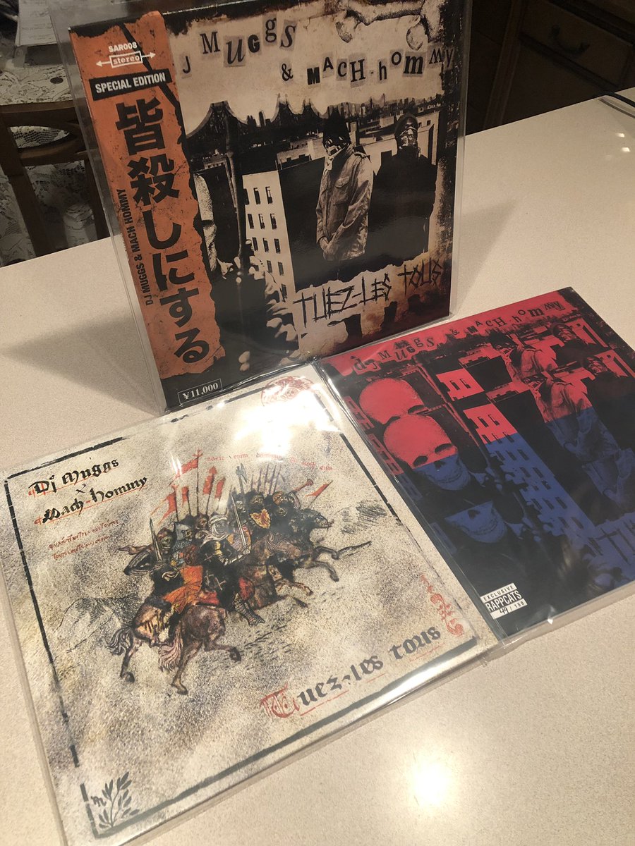 fadeawaybarber2's tweet photo. #VinylMailDay Me &amp; the girls got are 3rd #TuezLesTous variation vinyl by Mach-Hommy &amp; @DJ_Muggs in the mail💀🔥Love this album so much I had to cop all 3 versions. Mach proves again why he’s 1 of the illest MCs ever &amp; Muggs proves why he’s 1 of my top 3 all time on this album💎 https://t.co/qhYy4kRMsn