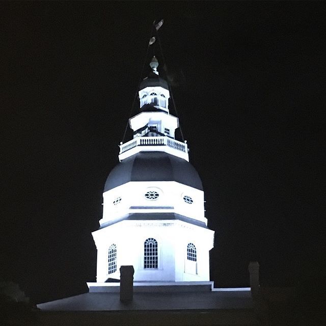 branbrew's tweet photo. The Maryland State capitol building on this beautiful night! #marylandstatecapitol #annapolis #ilovethisplace #mykindoftown https://t.co/rmluzSRExR https://t.co/HKV8N0GpRj