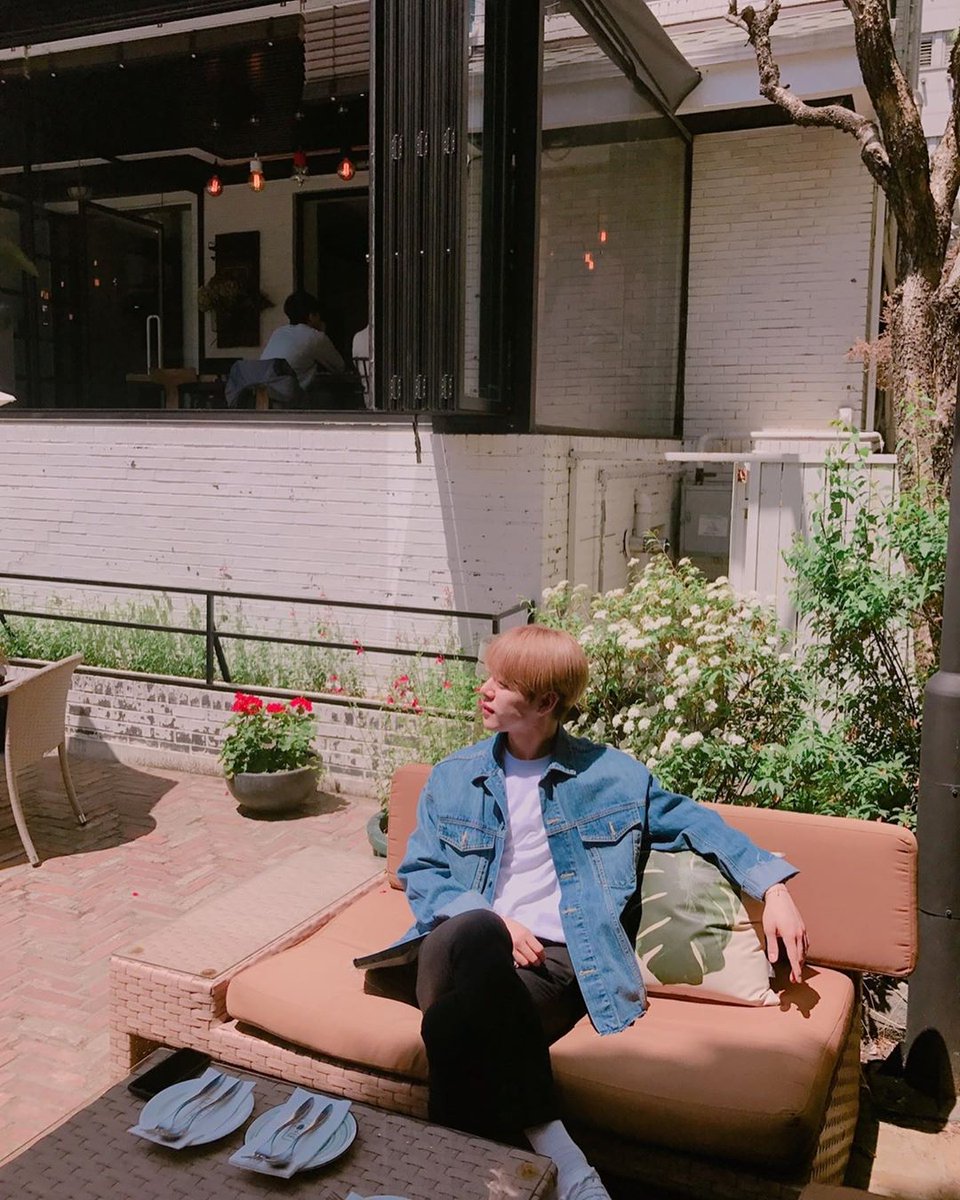 B.A.P_VAULT tweet media