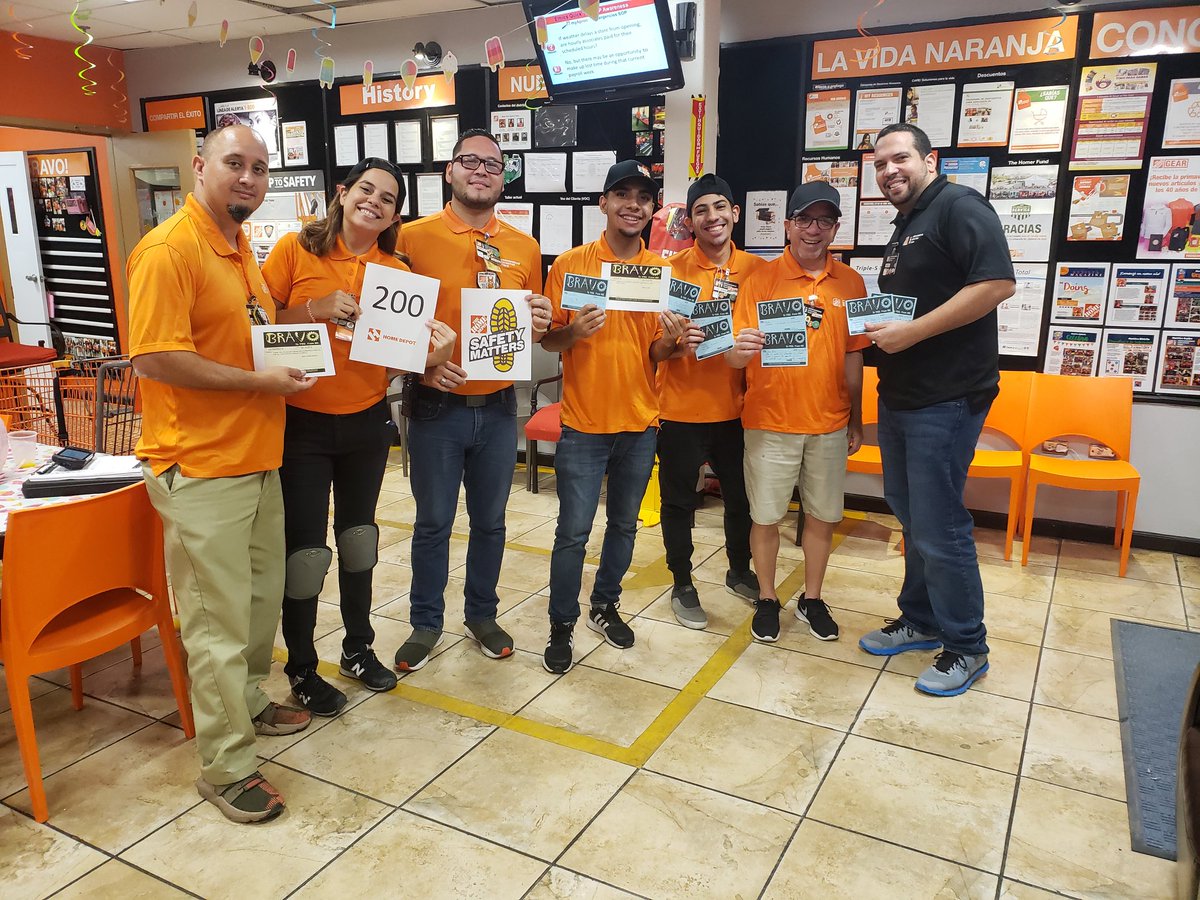 ElGG2's tweet photo. 200 dias sin incidentes!! #safetymatters #safetyispersonal #Bravonight @SantiAlexan_ @MetPedrito @THD6408 https://t.co/IbptKk5r7t