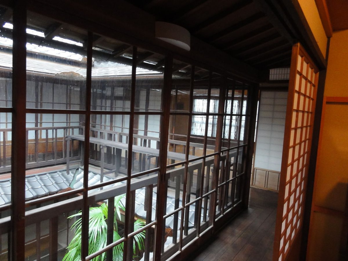 古きよき日本の家屋や旅館にある 回り廊下 風情あるし景色楽しめるしすごくいいよね いろんな回り廊下集めてみた Togetter