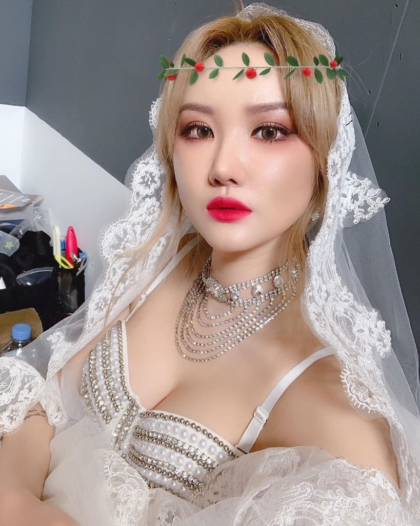 RIYU_LEEYOU's tweet photo. インスタ開いたらこれで死んだ🤤 https://t.co/s63xfDgp49