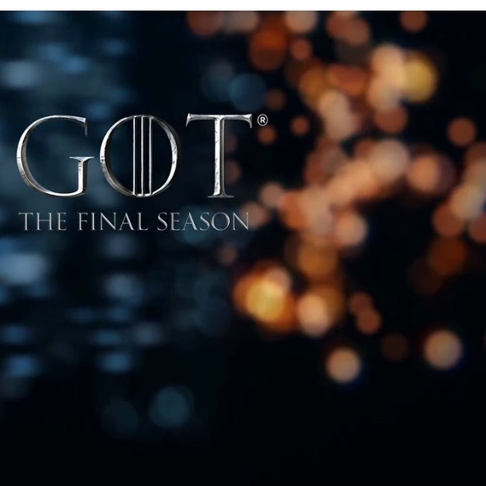 RidgebackStudio's tweet image. Enter to win a leather bound GoT book set and themed shot glasses! Tell us who your pick is to ultimately end up on the iron throne and how they get there (to avoid ties). Follow and retweet! Winner announced following the season finale! #GoT