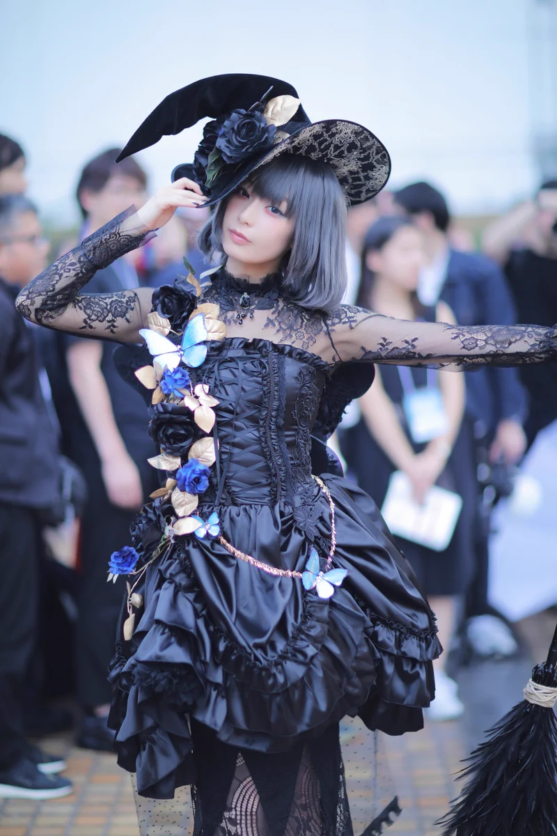 宇垣美里アナの「黒の魔女」コスがかわいすぎるｗｗｗ