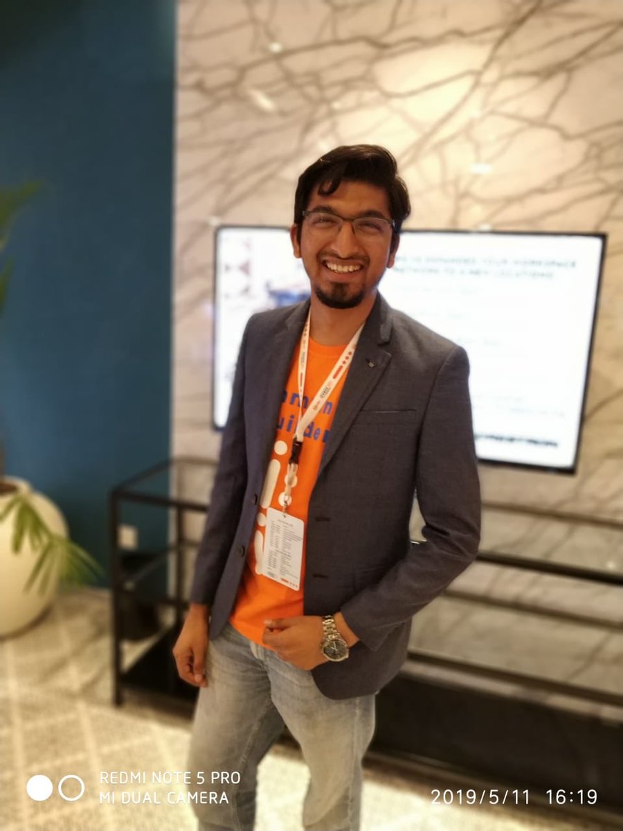 akash_saheb's tweet image. When you get a couple of mins to chat, but ppl start clicking photos! @UiPath #PowerUpAutomation @TejusVenkatesh #Automation #hackathon #RPA