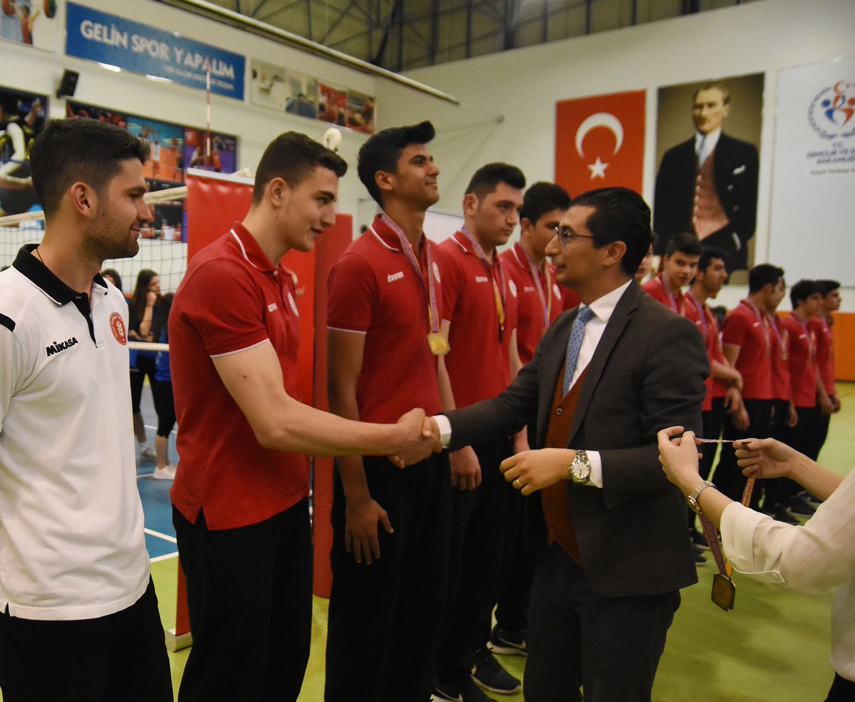 ZiraatBankasiSK's tweet photo. Ziraat Bankası’nın Altyapı ordusu, namağlup olarak Türkiye Şampiyonasına gidiyor https://t.co/MCH73tJLVq
