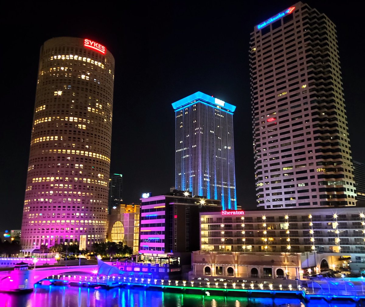 WKRGEd's tweet image. How gorgeous is our city? Good morning @CityofTampa! #TampaBay @WFLA