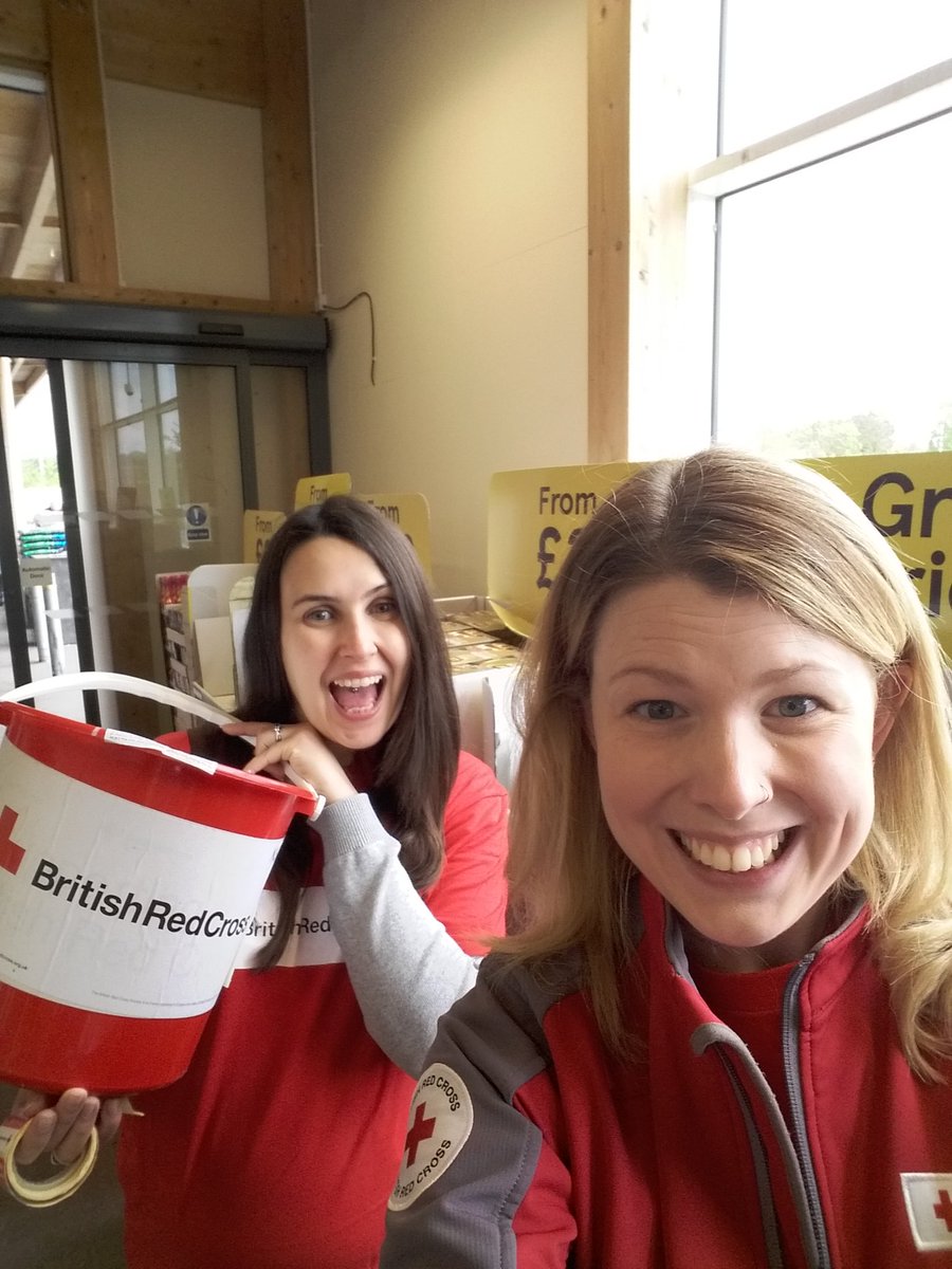 Cara_Munrow's tweet image. Last day of #RedCrossWeek and collecting with the lovely @Rachie_Hawkins at @Tesco in Rugeley!

@BritishRedCross @RedCrossWeek @RedCrossMidland #RedCrossWeek #powerofkindness #BigBucketShake