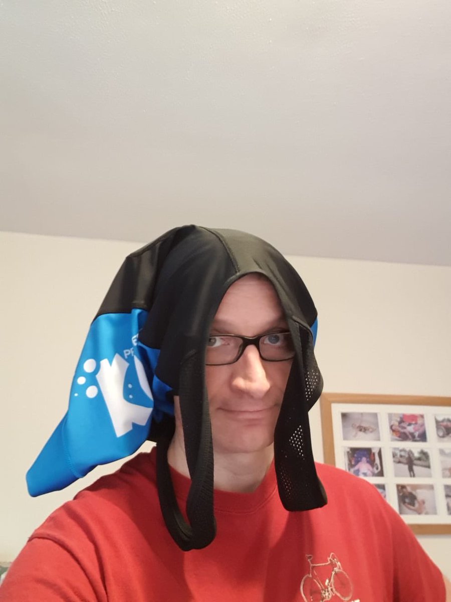 It’s exciting the team are checking in for @VeloBirmingham <a href="/Adamgale1987/">Adam Gale</a> and some of the team are not quite sure how to wear their kit!!!!!! Let’s hope <a href="/stuartarmitage/">Stuart Armitage</a> works it out by tomorrow. Good luck team #MAMIL and #YOLO