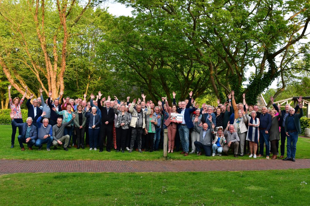 Supertrots op onze vele vrijwilligers die namens <a href="/Damitodalfsen/">Damito Consumentenbeurs</a> het prachtige bedrag ven € 53.750,— hebben opgehaald voor <a href="/Imminkhoeve/">Imminkhoeve</a> in Lemele.  
Wow wat gaaf! Van Harte bedankt!