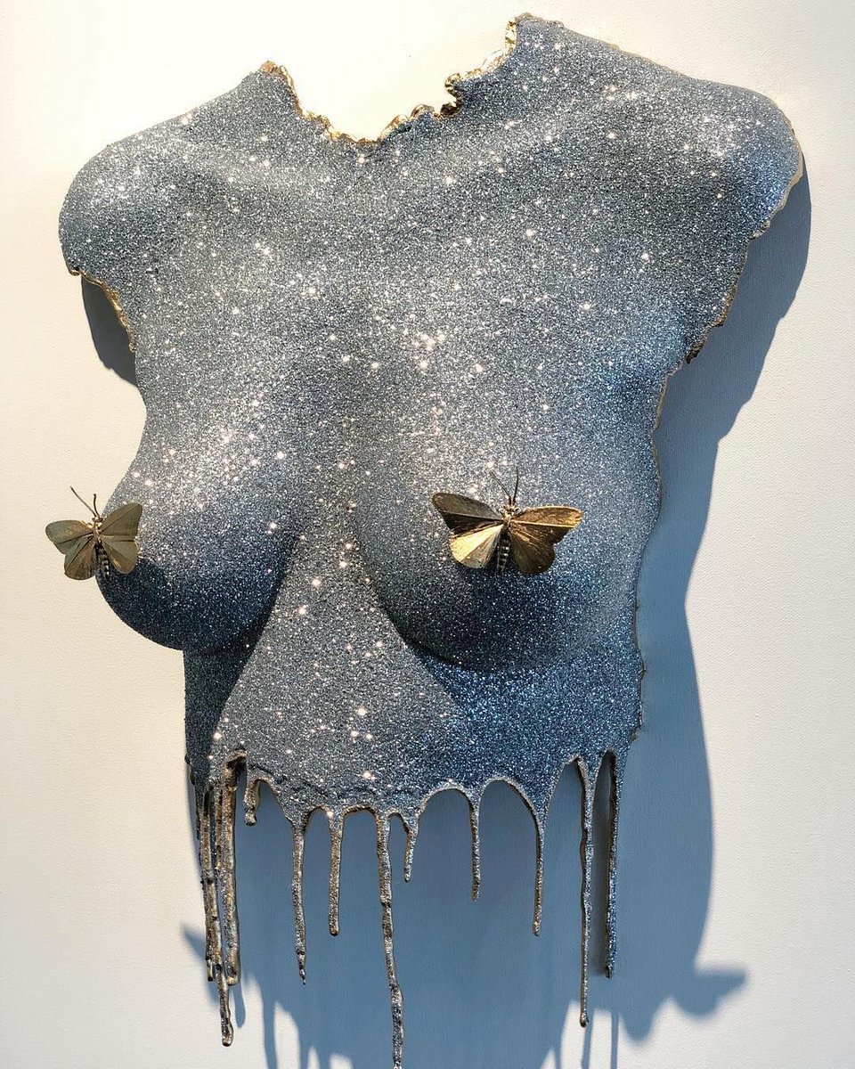 Jennie Vinter's stunning, feminine life-casting sculptures! 

#beautifulbizarre #newcontemporaryart #sculpture #femaleform #nudeart #butterflies #lifecasting #jennievinter #surrealism #surrealart