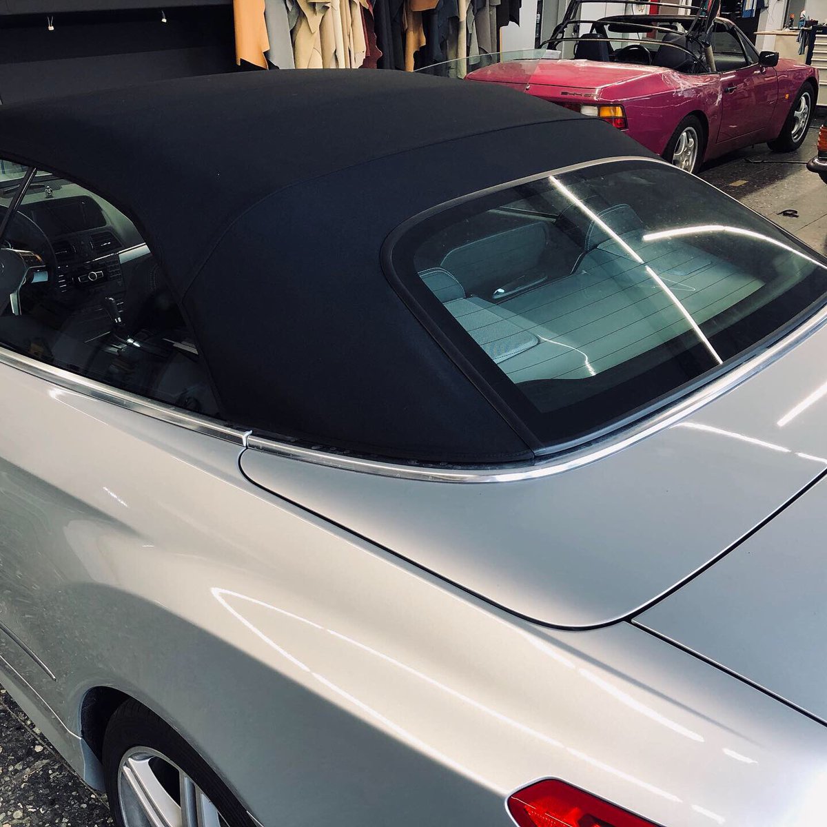 RobertRoseGmbH's tweet photo. Neues #Cabrioverdeck #Mercedes E-Klasse #dortmund #autosattlerei #sattler #cabrio #rosegmbh #interior #sonnenland https://t.co/BlKgHixORI