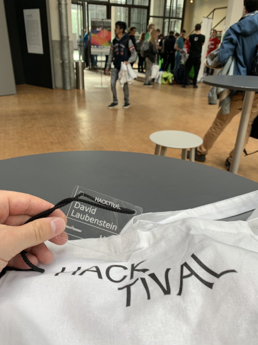 David La. tweet media