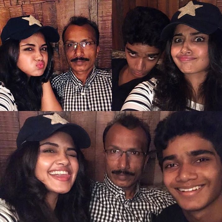 .@anupamahere Night out with family 😍😘😍😘