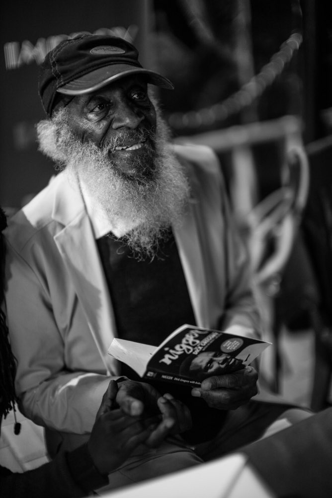 dick-gregory-racist