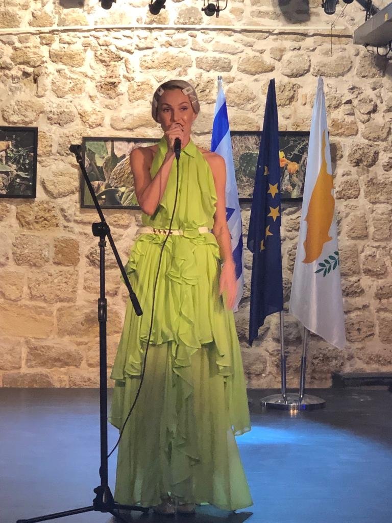ThsShambos's tweet photo. @CyprusinIsrael super happy 😊 to host together with @visitcyprus in #Jaffa #TLV our wonderful @ESC2019 team with beautiful @_Tamta_ 💖 Way to go 🇨🇾 #Cyprus!! 🇮🇱 #Israel 👉 #pressreplay 🎶▶️▶️ 💪 https://t.co/VwH5oda2CM