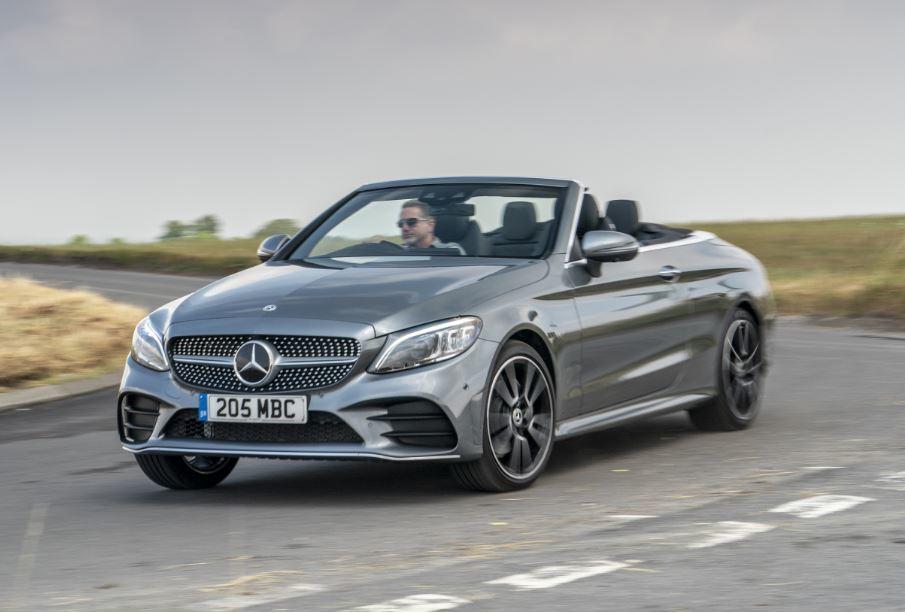 With summer days on the way, find the perfect car to make the most of the weather! ☀️The Mercedes-Benz cabriolet range will have the right one for you to see the world from a different angle! 🛣️😍 Find out more and start your journey here>>>> fal.cn/ALpP 👈