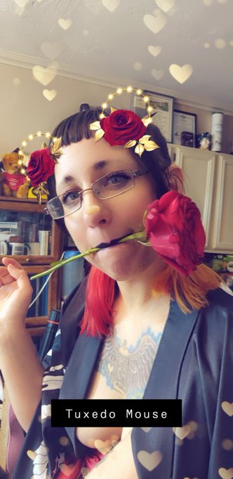 My friends are cuter than your friends https://t.co/lF1OiEdp0I #camgirls #gamergirls #tuxedomask https://t<a href="/tag/camgirls"class="tags"><span>#camgirls</span></a><a href="/tag/gamergirls"class="tags"><span>#gamergirls</span></a><a href="/tag/tuxedomask"class="tags"><span>#tuxedomask</span></a>