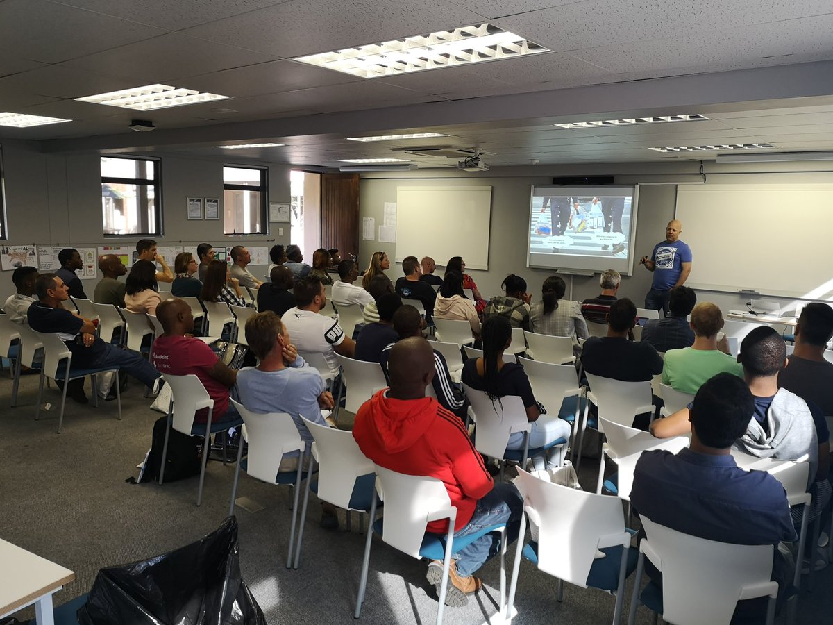 tracyvds's tweet image. And there&apos;s @MarksWazza @AvePoint_Inc rocking #SPSDBN with &quot;We bought #Office365 Licenses, now what?&quot; beautiful day in Durban. Great turnout.