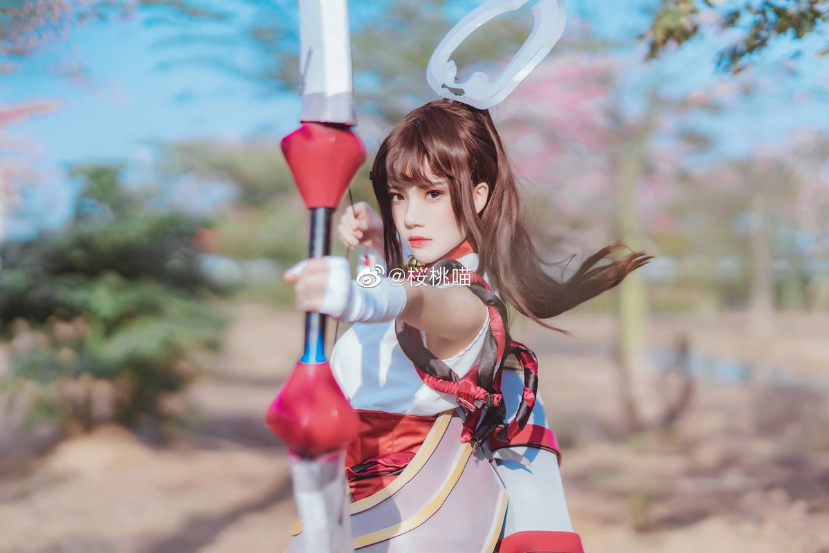 #cosplay 
#王者荣耀 

       —— 🌸  “ 你我的姓名将泯灭于野火，家乡的灵魂随原上草木而复苏 ” 

丨伽罗花间巫女：@桜桃喵 
丨摄影后期：@西瓜呆毛汪 

(腰甲坏了，还有一些小bug，不还原之处多多包涵。) https://t.co/hT0tYltA2C