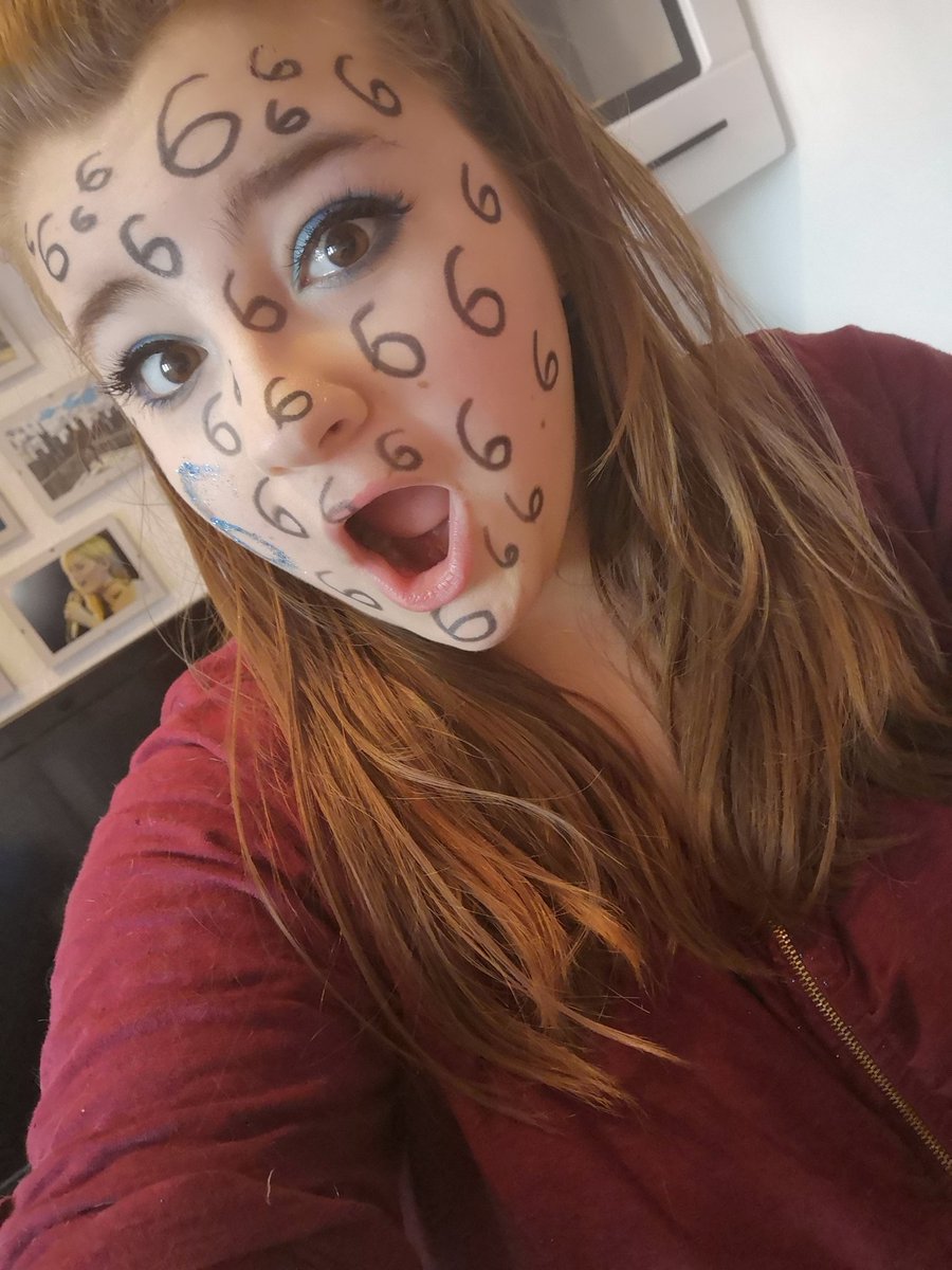 charleeniee's tweet image. #BesteVersion startet in 6 (!!!) Tagen durch! 🚀🎉 @vanessamai #savethedate 17.05 🚀🚀🚀