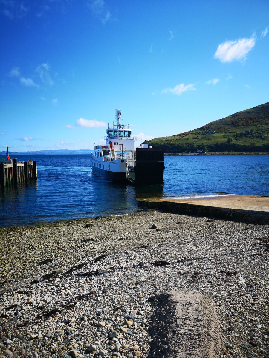 Beerdo_El's tweet photo. Second ferry of day #fiveferrieschallenge #lochranza #calmac https://t.co/cG8IZm4uEo https://t.co/Ogef8FFwyU