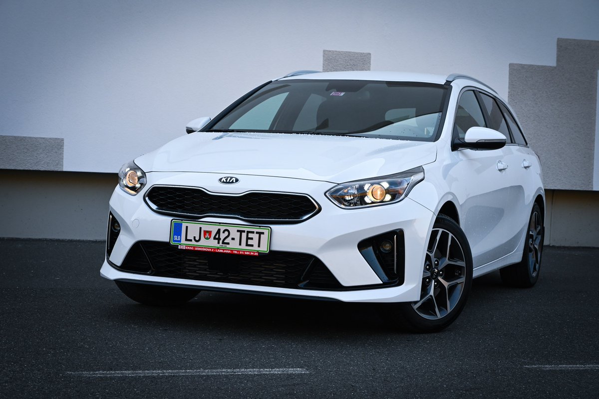 JureGregorcic's tweet photo. .@Motorevija #KratekTest: @Kia_Motors #ceedSW 1,6 CRDi DCT #GTline - viceprvak izbora Slovenski avto leta je po atraktivnem videzu, bogati vsebini in z največjim prtljažnikom v razredu ta hip eden najboljših družinskih karavanov https://t.co/HOuSkNlONt https://t.co/EVNwMRH4WT
