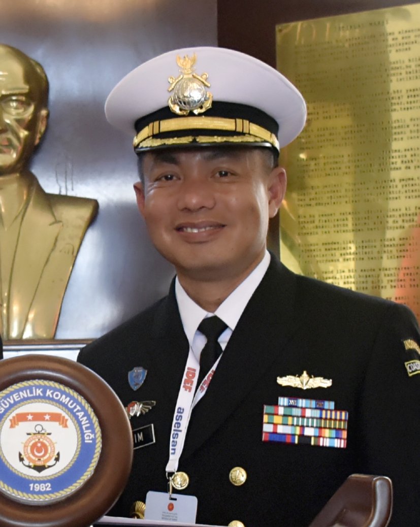 Kampus_Maritim's tweet photo. Analisa Kehadiran US Coast Guard terhadap Strategi China di Laut China Selatan
https://t.co/EjW3JC8cwE https://t.co/zLjt6td2kY