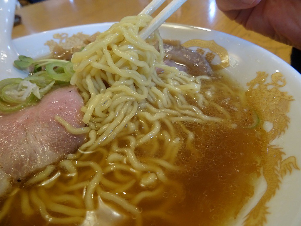 仙台ラーメン事情リターンズ 支那そば僉 セン 岩手県花巻市 過日分 支那そば 醤油 630円 花巻の人気店 支店も開店したようです 節系の効いた醤油スープはっきりとした味で美味しい 麺は国産小麦を使用した特注のようです 支那そば僉 花巻市