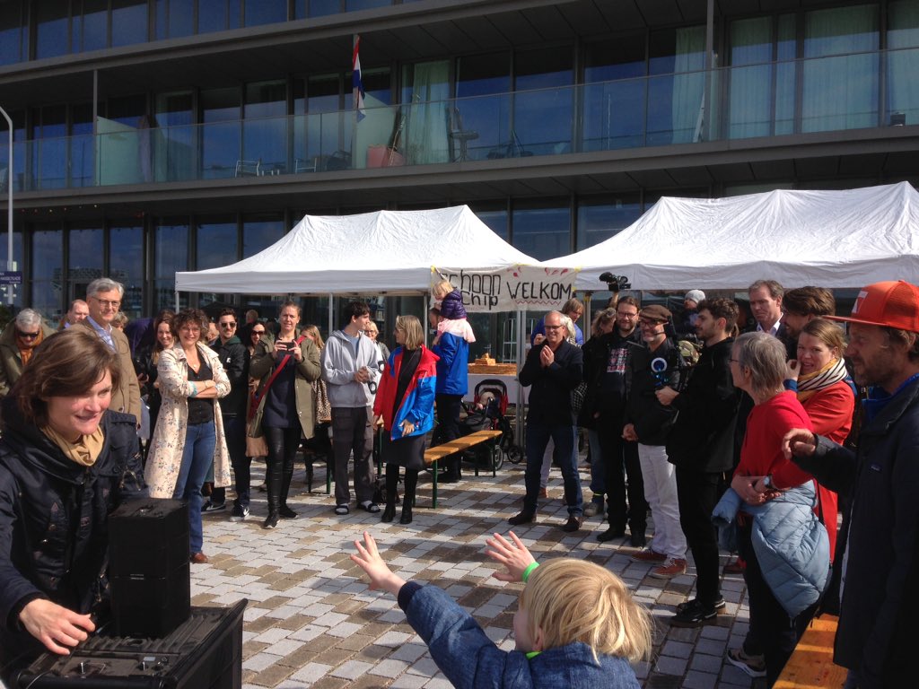 .@mvdoorninck heet <a href="/SchoonschipAdam/">Schoonschip</a> welkom