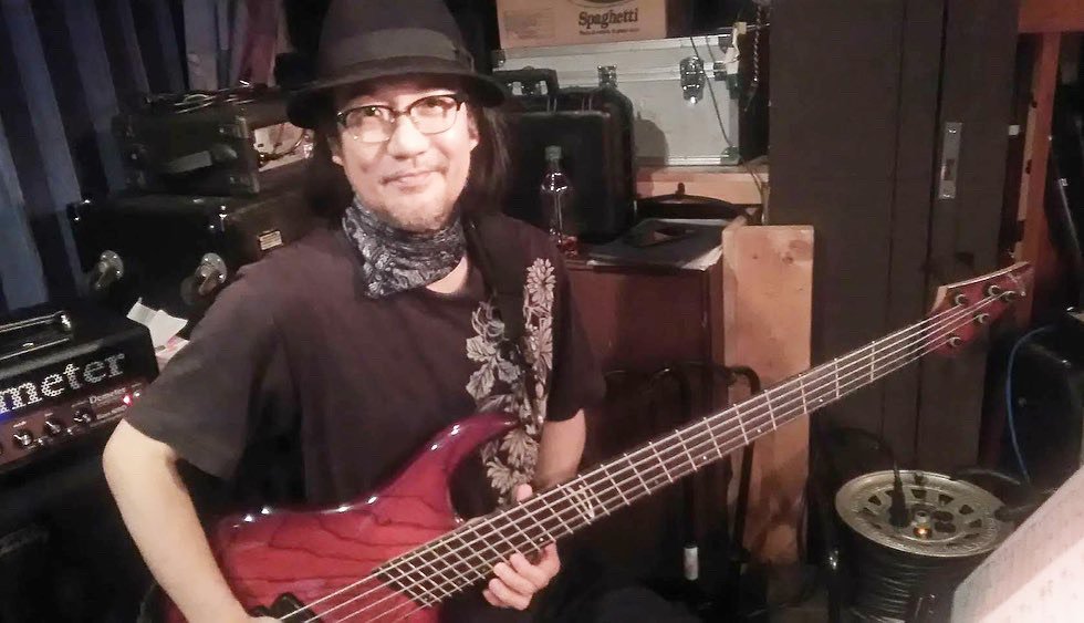 矢幅歩 Ayumu Yahaba On Twitter 我らがベーシスト 岡雄三さんが闘病生活の末 昨日5 10午前中に永眠しました 心の整理がまだ出来ていないけれど Asfkoで岡さんと共作した曲 今まさにミックス途中ですが 3月の雨 で なんとか 別れを偲びたいと思います Https