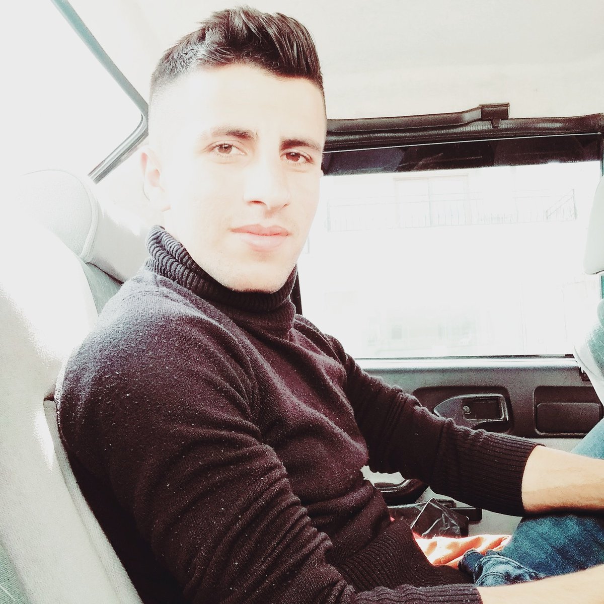 Seninle ayları yılları devirirken en sonunda yılların bizi devirdiğini görmek beni biraz şok etmişti