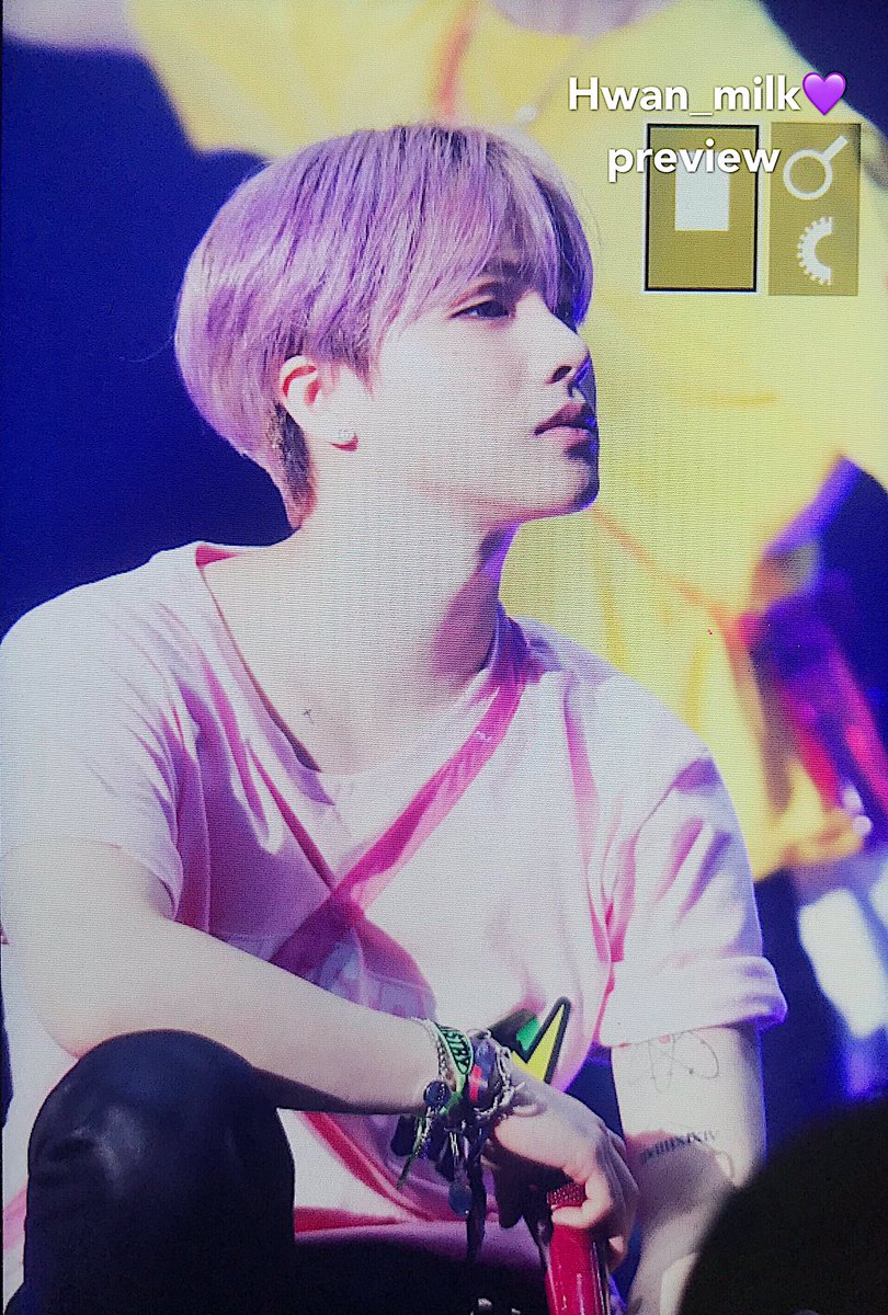 Hwan_milk's tweet photo. 🤴🏻
#진환 #JINHWAN #ジナン #iKON 
@iKON_gnani_____ https://t.co/WV4QOnqhOx