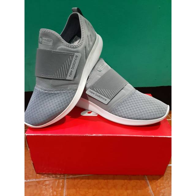 PREZARIO's tweet photo. Saya menjual Sepatu New B... seharga Rp499.000. Dapatkan produk ini hanya di Shopee! https://t.co/FAnqMCPzNm #ShopeeID https://t.co/fPyMGuwHCc