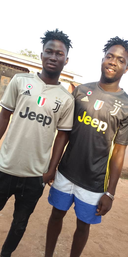 TsgArenaNG's tweet photo. #Brothers #Family
* Your favorite sports team kits/merchandise still available.
- Sizes - S M L XL XXL
- Available for kids also.
- We deliver worldwide.
- Spend less that #1OOOO to cop a customized kit.
- WhatsApp - O8O371OO595 https://t.co/507XD13rsb