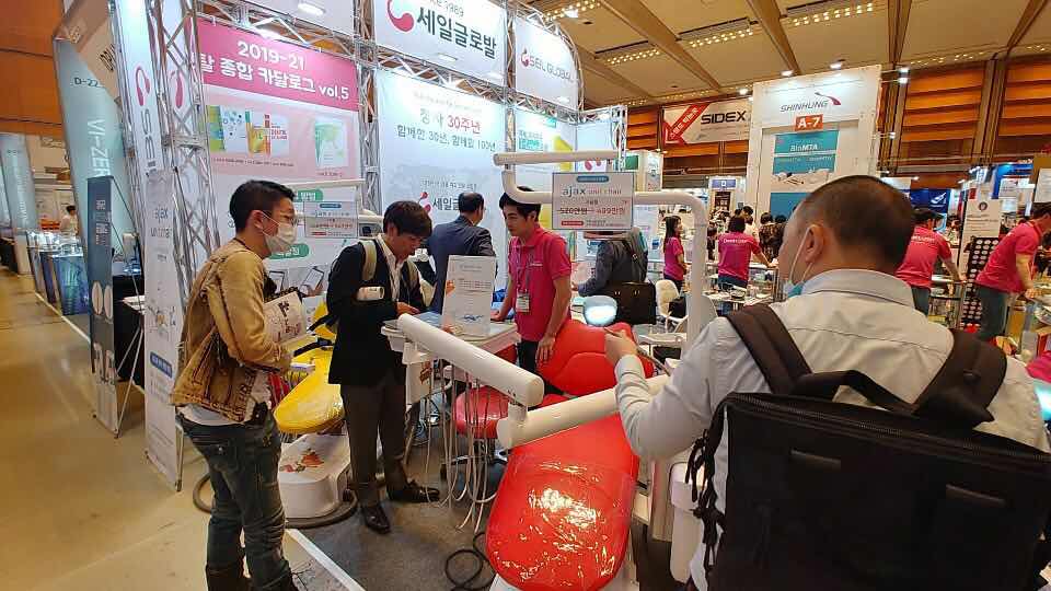 ajax_ltd's tweet image. AJAX in Korea SIDEX. Thank you for your enthusiasm!!!
#SIDEX #ajaxdent #dentalchair #Korea
