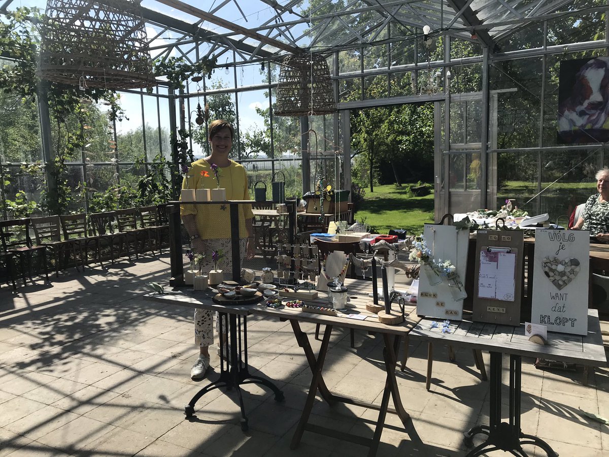 Struweel's tweet photo. Open Tuin op ‘t Struweel met gezellige ideeën voor cadeautjes voor Moederdag! https://t.co/SA1wfbOI5Y
