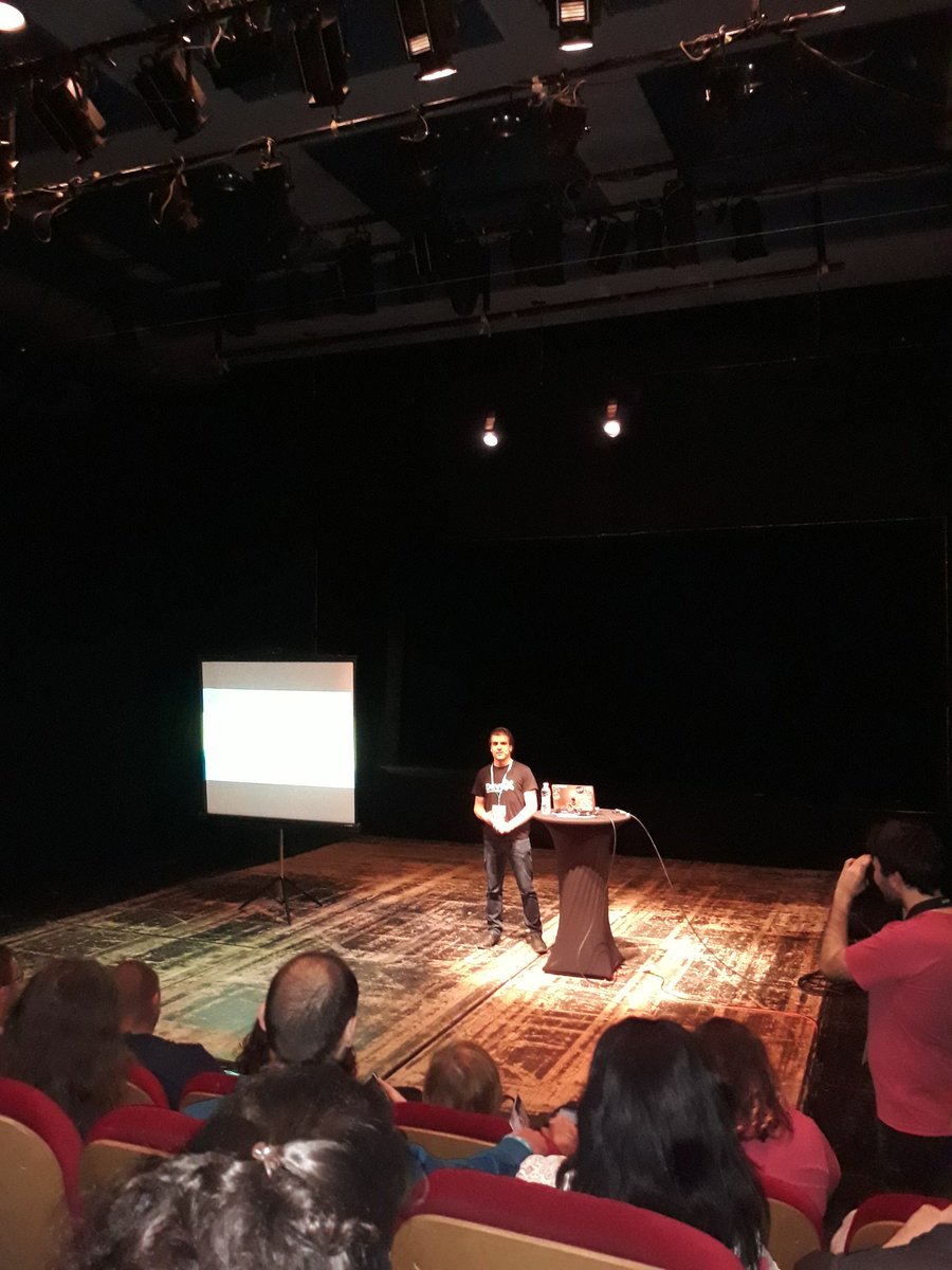 TolovskiMartin's tweet image. .@DianTankov on the stage 👏 #teamdevrix #wcpld @WordCampPlovdiv @wpdevrix