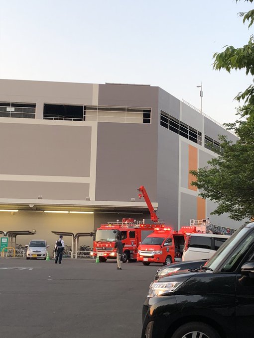 事件 扶桑イオンで立てこもり 屋上で包丁持った人が人質取ってて駐車場封鎖されている 愛知県丹羽郡扶桑町 まとめダネ