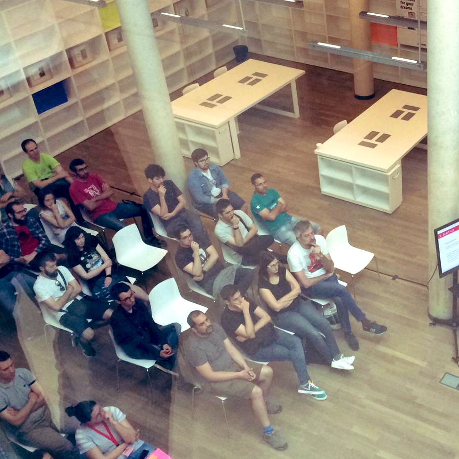 Decem_Formacion's tweet photo. 📸 #VLCTechFest19
¡Aquí estamos! ¿Os venís?
⌚️ hasta las 19:30 horas
📍 Las Naves
¡Os estamos esperando! https://t.co/jGaagVTDre