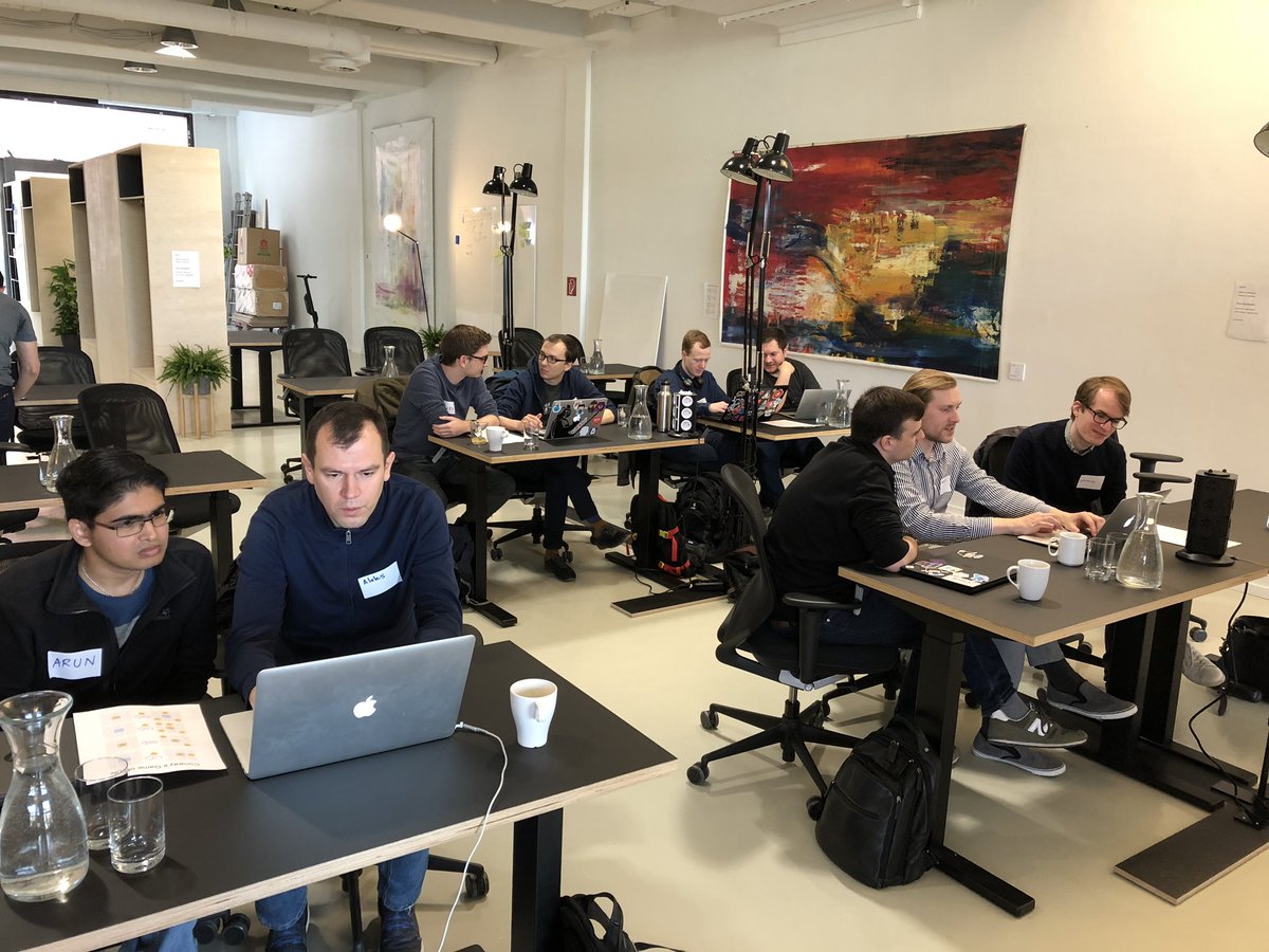 Started to facilitate first Hamburg #Elixir #coderetreat together with <a href="/azenhabruno/">Bruno Azenha</a> 🎉 Thanks to amazing participants!