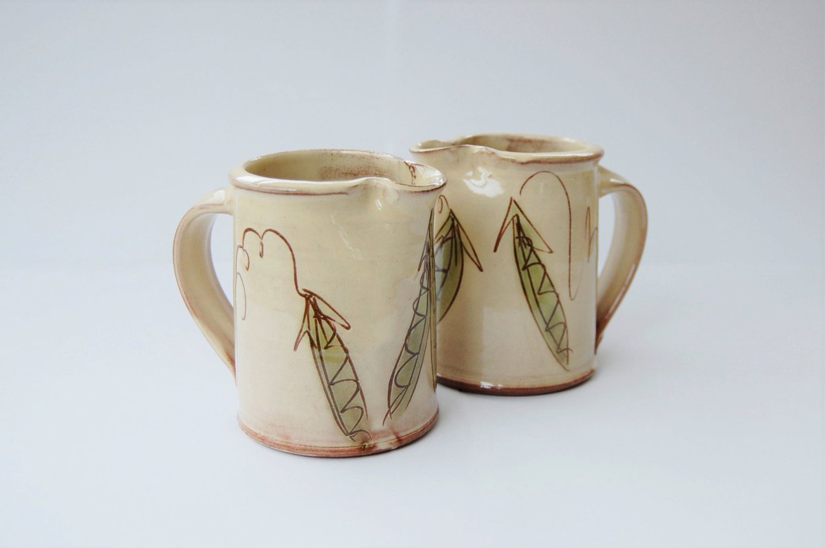 NourishFestival's tweet photo. This year #NourishFestival says #CraftLikeNoOnesWatching - #MeettheMakers for the #CraftFair inc @GraceFavourHome @bethanceramics @claire_lowe @helenroundarts and more all at #BoveyTracey https://t.co/LOgZtmCGar #craft #devoncraft #handmade #ceramics #jewelry #NourishFestival19 https://t.co/YcyArxxwUk