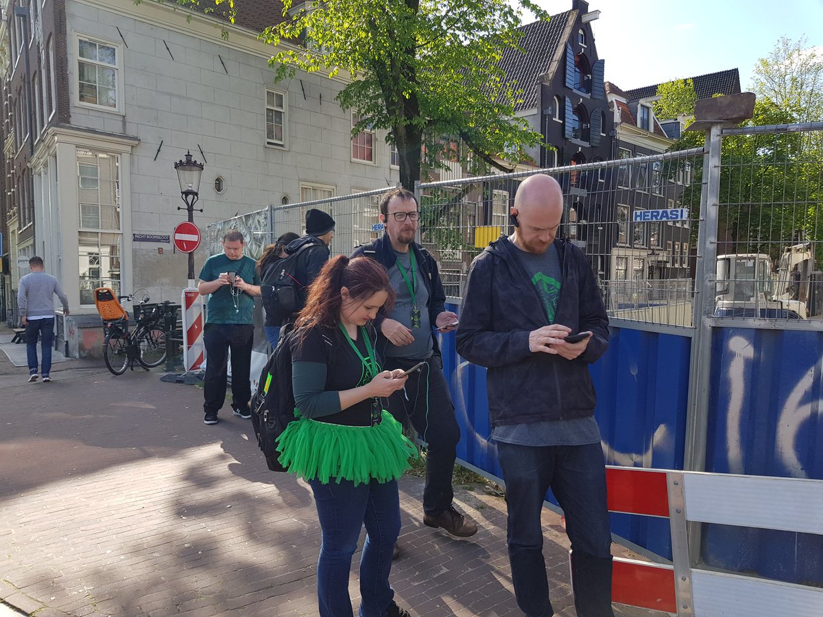 ErisCarrasco's tweet photo. #EmbeddedReporter #AbaddonPrime #Amsterdam
@AmsAbaddonPrime @ResistSpain @ResisteGaliza #ENLteam https://t.co/kZZw5Gl5u2