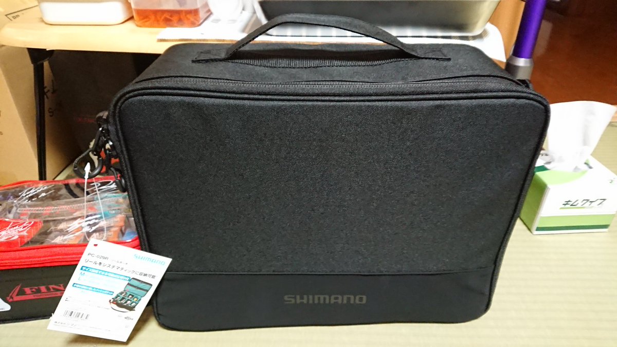 Y ｉｂｉ Ar Twitter 今回のお買い物 Shimano リールポーチl 前から リールを多く収納できる バックが欲しいと思っていたら 釣具のポイントさんにて発見 デザイン 収納性に優れていた為 即購入しました 笑